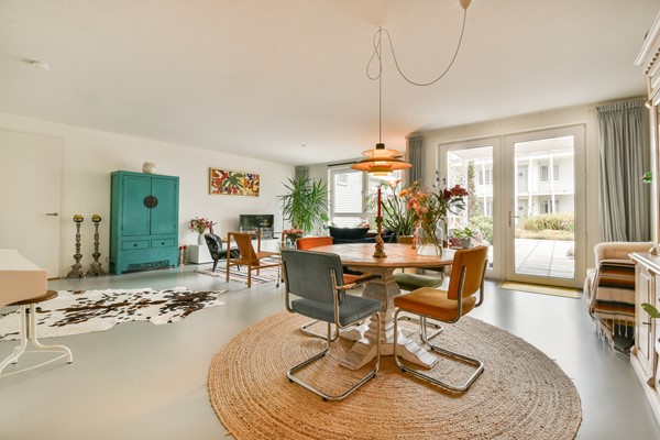 Under offer: Polderweg 198, 1093 KP Amsterdam